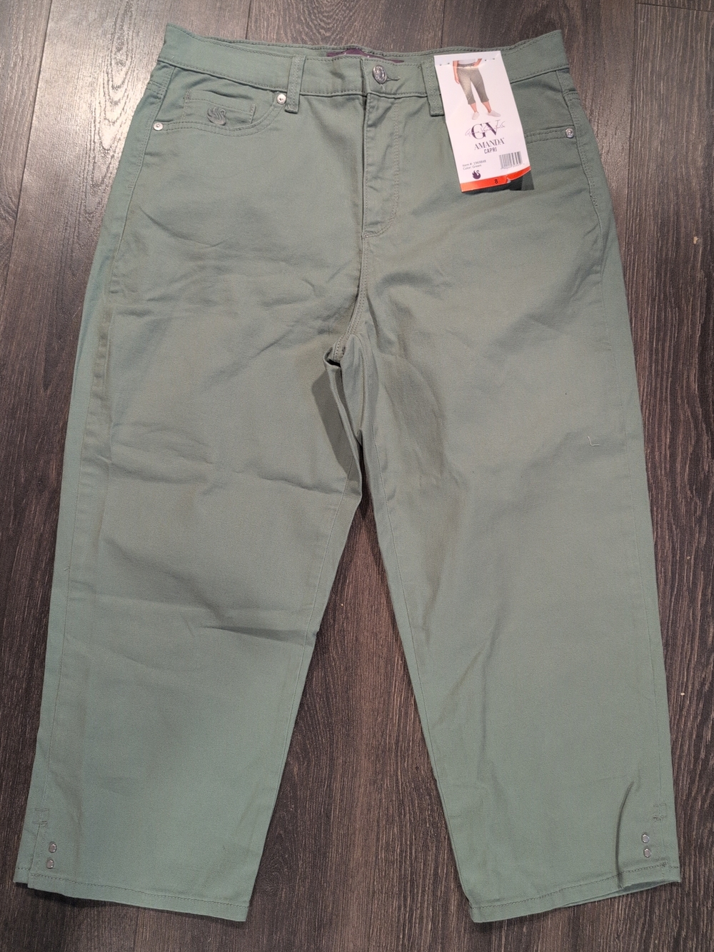 Gloria Vanderbilt Women's Amanda Capri Size 8 Green Stretch Cropped Pants NWT